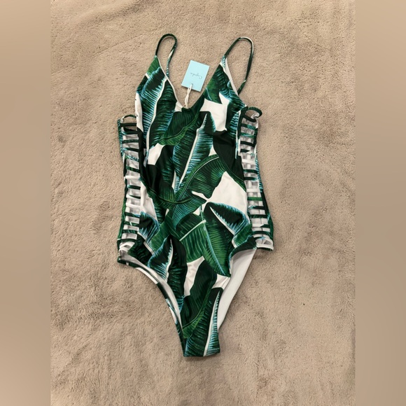 NWT Cupshe White and Green One Piece Swimsuit  size medium - Picture 1 of 7